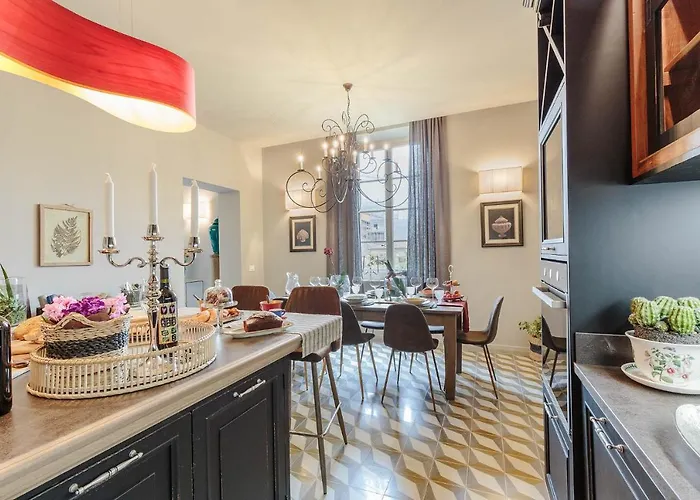 Puccini Penthouse With Terrace Inside Διαμέρισμα