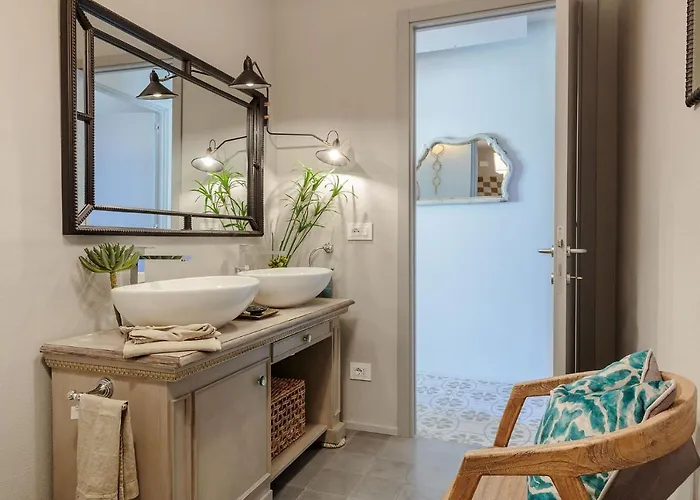 Puccini Penthouse With Terrace Inside Διαμέρισμα Λούκα