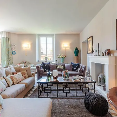 Puccini Penthouse With Terrace Inside Apartment *