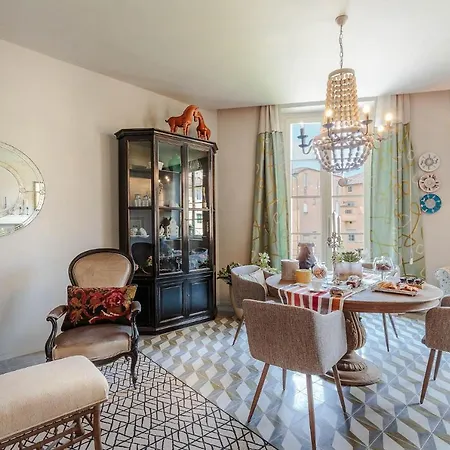 Puccini Penthouse With Terrace Inside Lucca