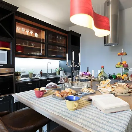 Apartment Puccini Penthouse With Terrace Inside