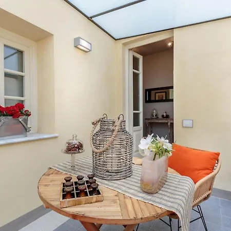 Apartment Puccini Penthouse With Terrace Inside Lucca