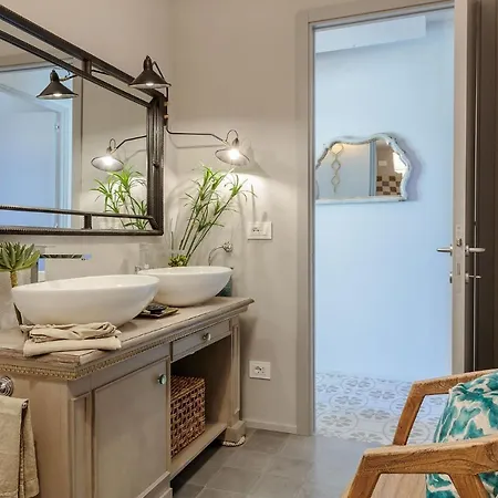 Puccini Penthouse With Terrace Inside Apartment Lucca