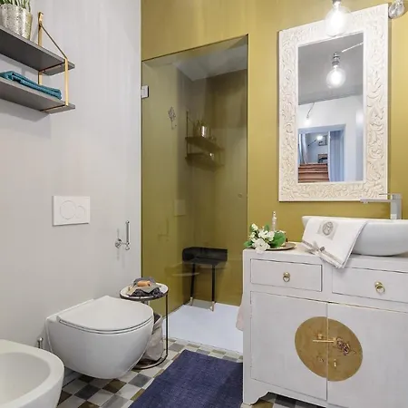 Puccini Penthouse With Terrace Inside Lucca