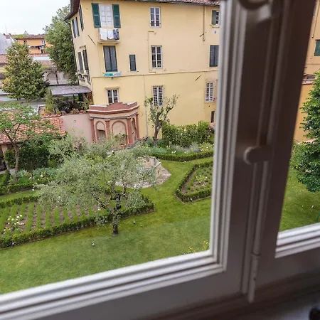 Puccini Penthouse With Terrace Inside